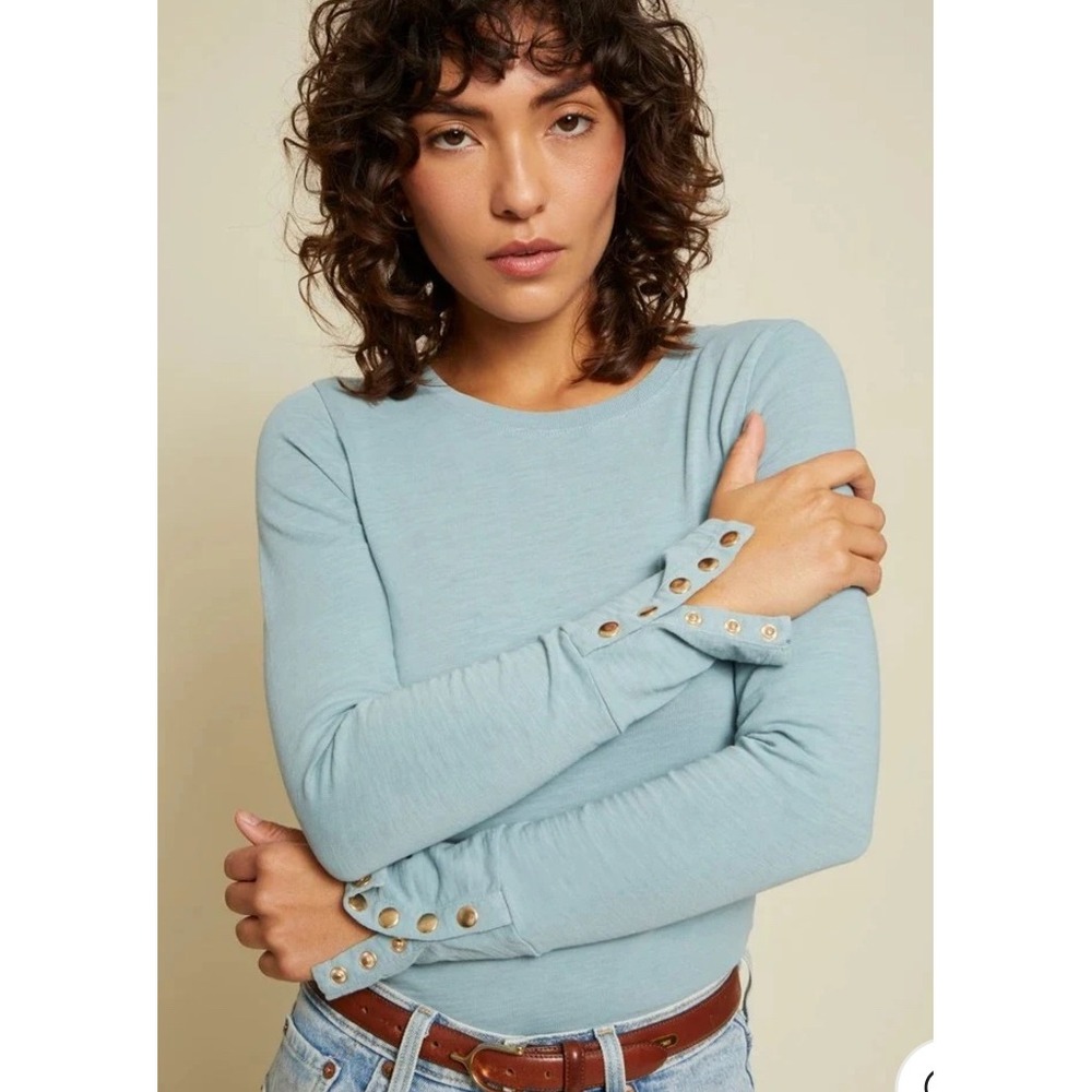 NATION LTD Janae Long Sleeve Crew Neck Top with Gold Snap Cuffs Smoke Blue XS